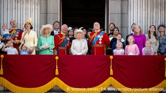 Queen Elizabeth II.  und Mitglieder der königlichen family 2022