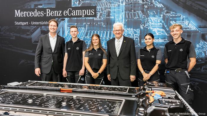 Ceremonial start of the construction of the Mercedes-Benz eCampus research and development center in Stuttgart