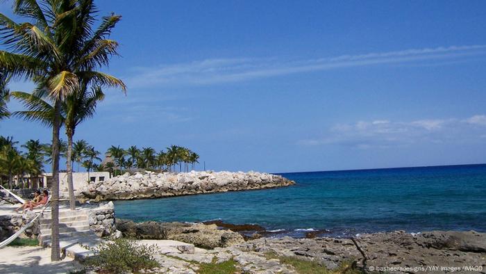 Isla Mujeres, sus playas y vegetación son grandes atractivos en la ruta del Tren Maya. 