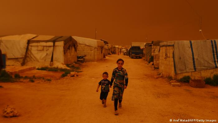 Pustinjska oluja u izbjegličkom jednom kampu u Idlibu