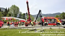 Mindestens fünf Tote bei Zugunglück in Bayern