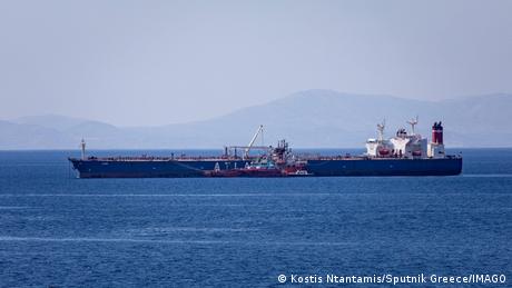 Гръцките корабни компании постигнаха своето – европейското петролно ембарго за