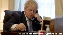 06/06/2022. London, United Kingdom. Prime Minister Boris Johnson speaks on the phone with the Ukrainian President Volodymyr Zelenskyy from his office in 10 Downing Street., Credit:Simon Dawson / Avalon