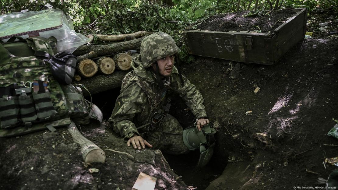 Ukraine | ukrainische Soldaten nahe der Donezk-Region