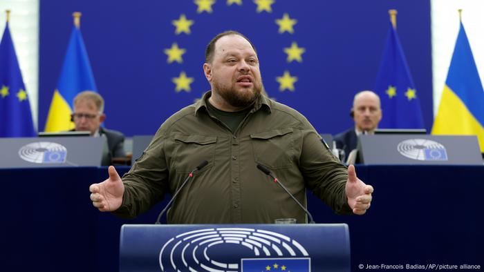 El presidente del Parlamento de Ucrania, Ruslan Stefanchuk, durante un discurso ante el Parlamento Europeo. (8.06.2022).