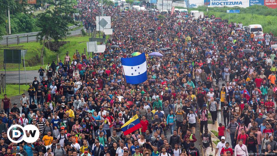 Otras dos caravanas migrantes rumbo a M xico y EE.UU. DW 25 06