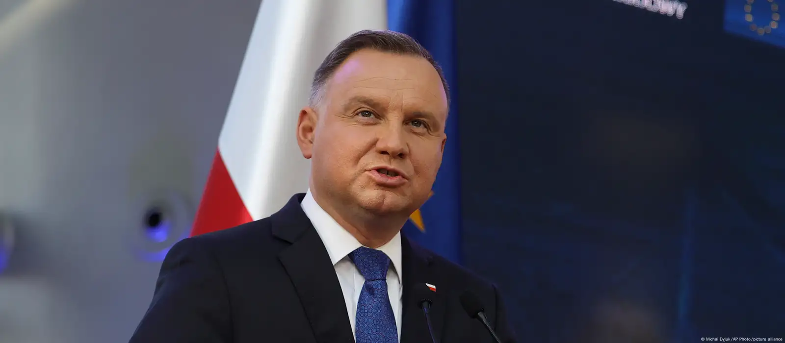 Poland's president has coronavirus, apologizes to contacts