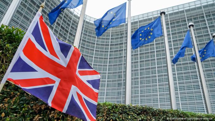 Comissão Europeia acusa Reino Unido de querer violar acordo pós-Brexit