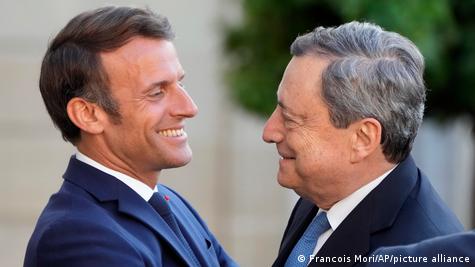 Fransa Cumhurbaşkanı Macron ile İtalya Başbakanı Draghi