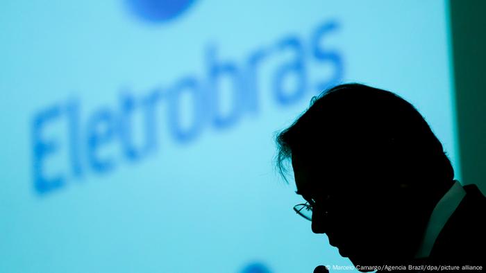 Eletrobras responde por 30% da geração de energia e 40% das linhas de transmissão no Brasil, e opera 105 usinas