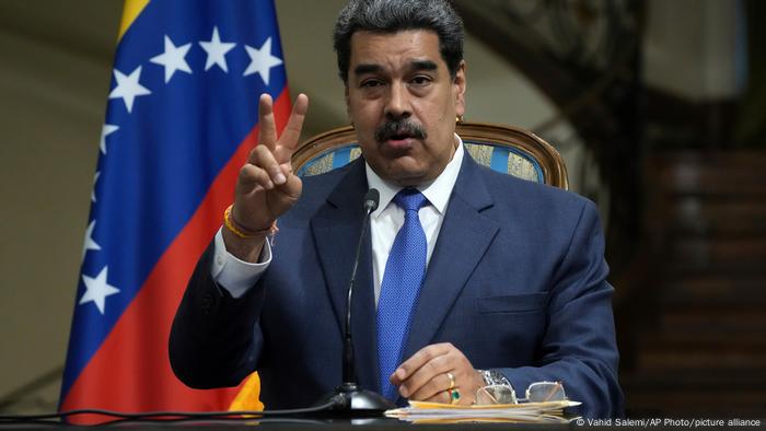 Venezuela | Nicolas Maduro während des Besuchs von Irans Präsident Ebrahim Raisi
