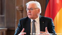Bundespräsident Frank-Walter Steinmeier trifft sich an seinem dritten Besuchstag in Rottweil mit Kommunalpolitikern und -politikerinnen im Alten Rathaus. +++ dpa-Bildfunk +++