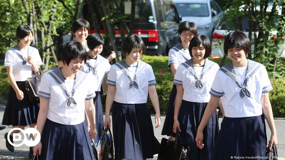 Japans strict rules on student hairstyles draw controversy – DW photo