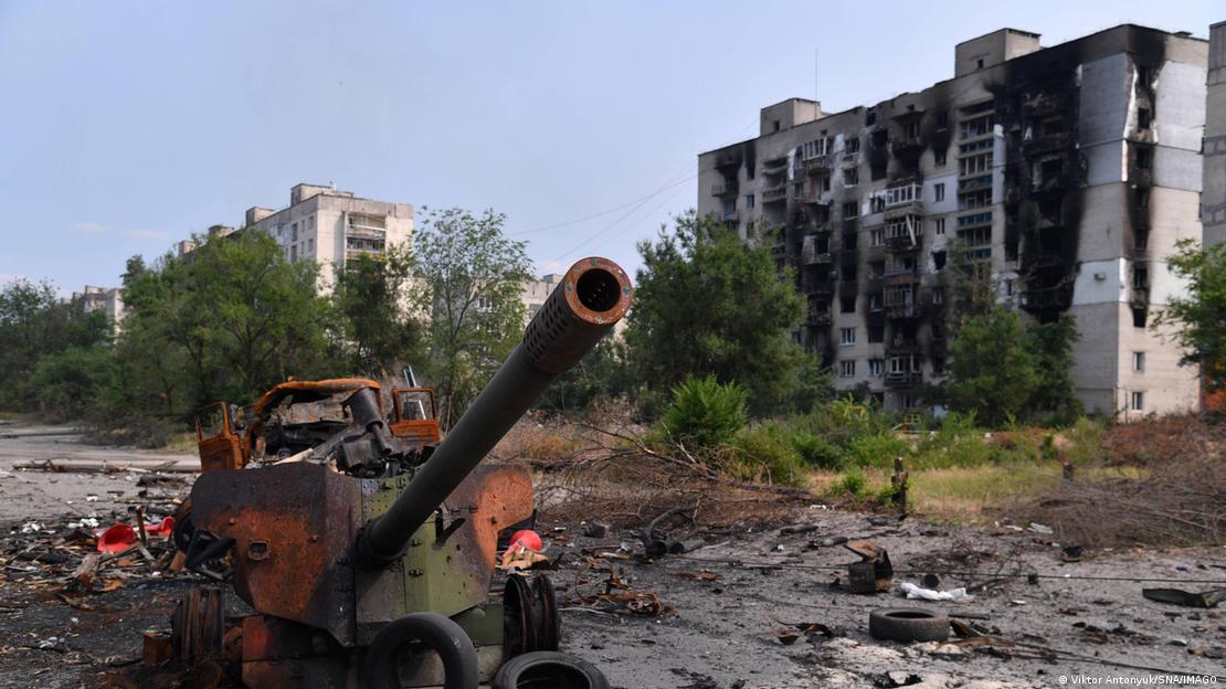 Luhansk'taki Syevyerodonetsk kentinde çatışmalar büyük tahribata yol açtı.