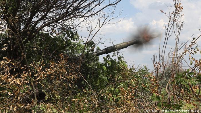 Ukraine | Ukrainische Artillerie nahe Lyssytschansk