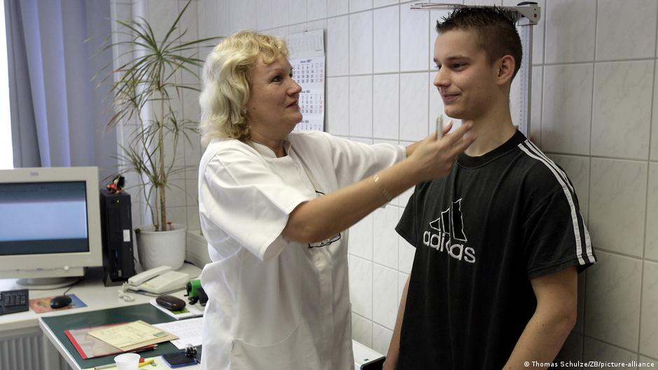 Registracija je ukinuta 2011. godine, ali će ponovo biti obavezna za sve mladće od sredine 2027. godine (ovo je arhivska fotografija iz 2007.)