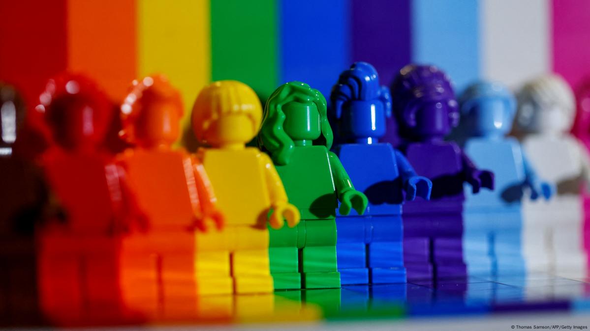 Saudi Arabia cracks down on rainbow colored toys report DW