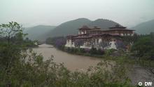 Titel: Bhutan
Beschreibung: Bhutan kämpft mit den Folgen des Klimawandels. Das kleine Land stemmt sich aber mit guten Ideen gegen die Wasserkrise.
Rechte: sind gegeben
Copy: DW