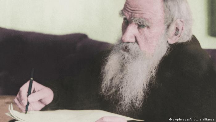 El escritor ruso León Tolstoi, un clásico de la literatura mundial.