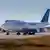 El Boeing 747 de la empresa venezolana Emtrasur, sigue retenido en Argentina.