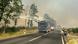 La policía también ha colaborado con los bomberos. La policía también ha colaborado con los bomberos.