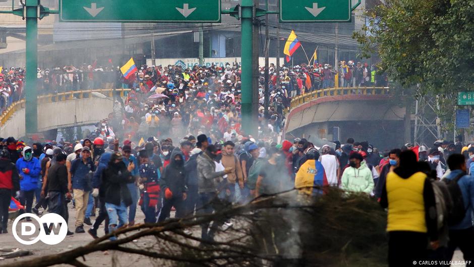 Ecuador, Indigene, Protest, Benzinpreise, Spritpreise, Inflation, Ureinwohner
