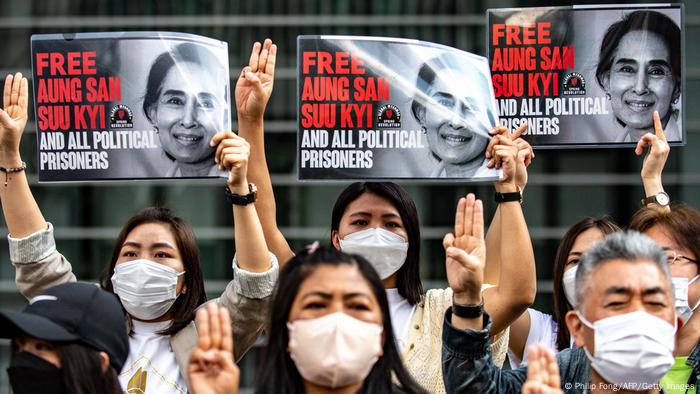 Protest für die Freilassung von Aung San Suu Kyi in Tokio Protest für die Freilassung von Aung San Suu Kyi in Tokio
