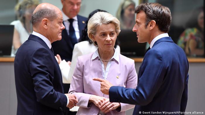 هل يغرق الاتحاد الأوروبي في غمرة الخلافات الفرنسية الألمانية؟
