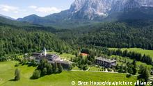 23/06/2022 Das Schloss Elmau aufgenommen aus einem Hubschrauber der Bundespolizei während eines Trainingsfluges. Der G7-Gipfel ist vom 26. bis 28. Juni 2022 auf Schloss Elmau geplant.