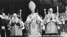 El papa Pío XII.Pío XII, Eugenio Maria Giuseppe Giovanni Pacelli, ha sido acusado tradicionalmente de no haber alzado la voz contra el nazismo.