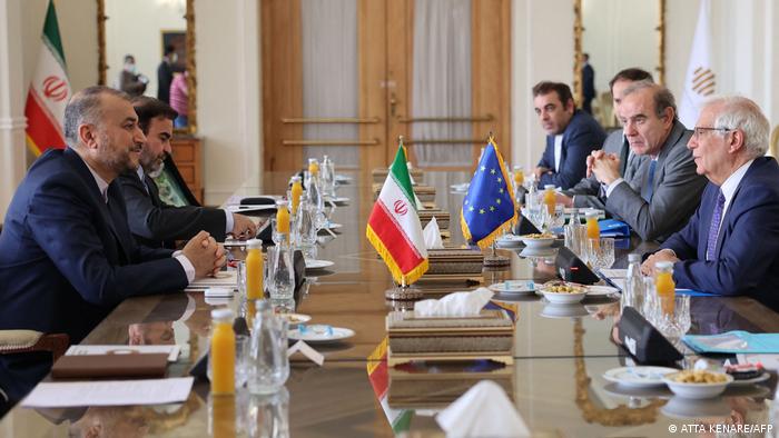 Iran submits ′written response′ to EU nuclear deal draft | News | DW | 16.08.2022