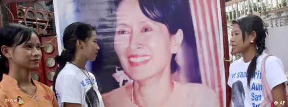 NO-Flash-Format zur Freilassung von Suu Kyi bevorstehenden Freilassung