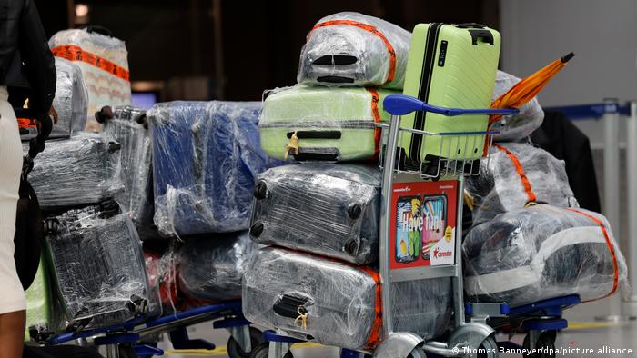 Натрупан багаж на летището в Дюселдорф