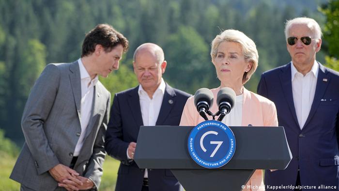 Deutschland I G7-Gipfel auf Schloss Elmau in Garmisch-Partenkirchen I Von der Leyen