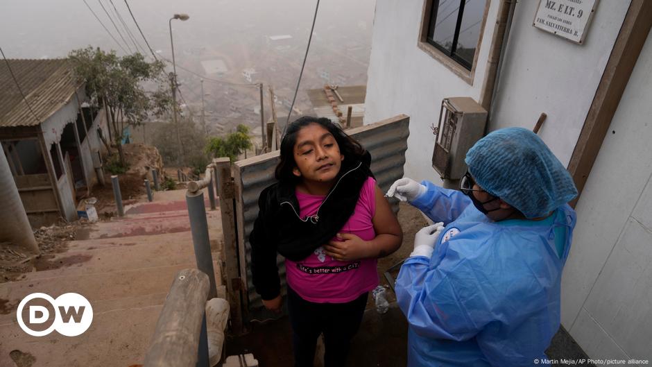 Peru Health Minister Urges Citizens to Get Vaccinated Again Amid Surge in COVID-19 Cases