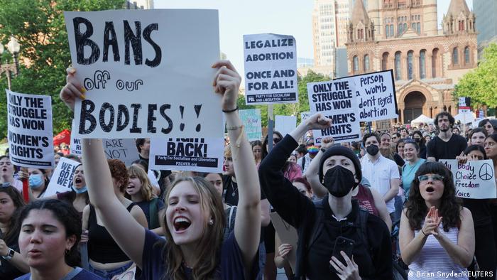  BG USA Nach dem Urteil des Oberste Gerichtshofs zum Abtreibungsrecht | Proteste in Boston