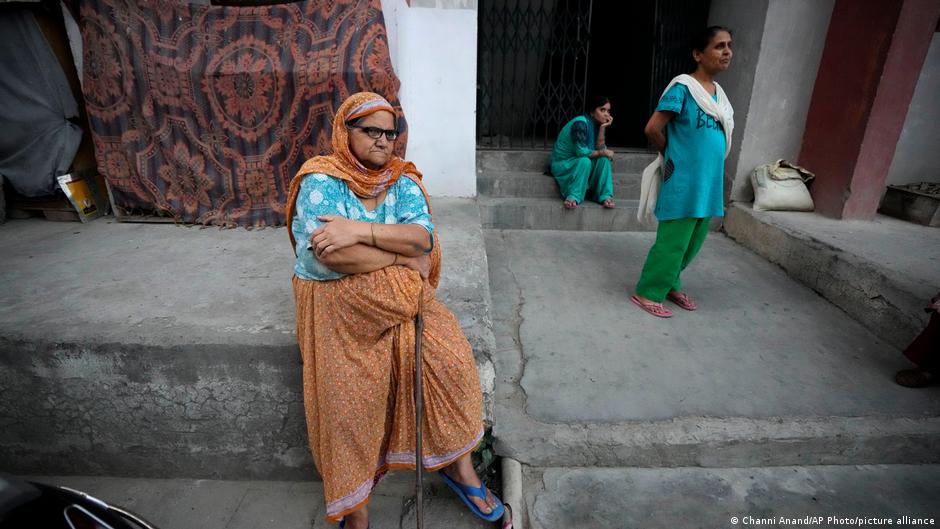 Why are Kashmiri Pandits migrating from the region once again? | Asia | An in-depth look at news from across the continent | DW - Vimarsana News