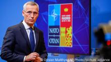 Stoltenberg dice a Zelenski que la OTAN intensificará su apoyo a Ucrania