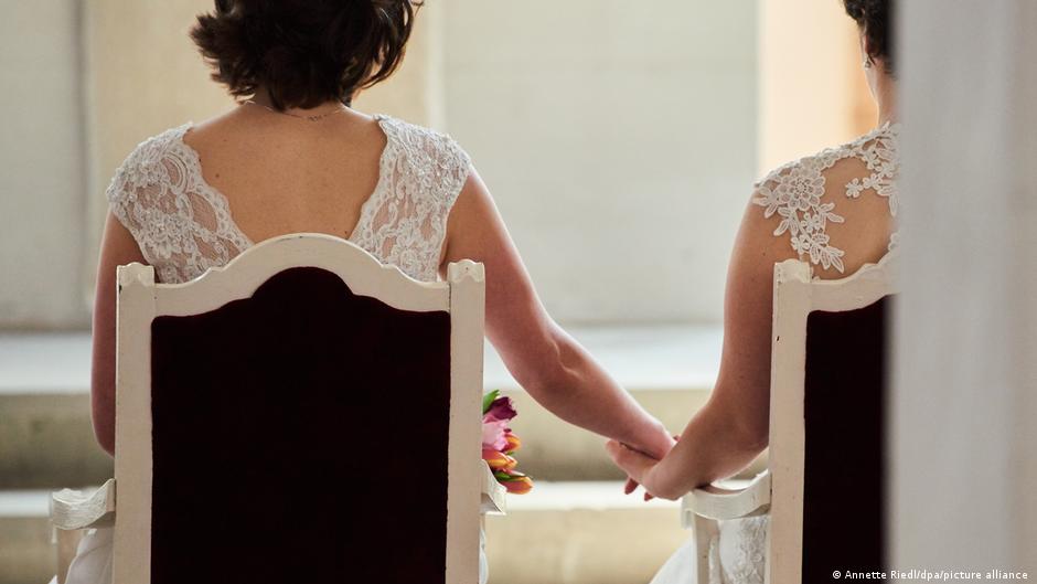 „TAZ”: Polska musi uznać małżeństwa jednopłciowe zawarte w UE