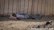 Hitzewelle in Yemen
Photo's title: A resident of the Yemeni city of Hodeidah sleeps in the shade due to the high temperature
Place & Date : Yemen, 2022.
Copyright / Photographer: Abdulrahman Modaibsh Exklusiv for DW