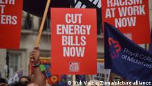 June 18, 2022, London, United Kingdom: 'Cut energy bills now' placard is seen during the demonstration. Thousands of people and various trade unions and groups marched through central London in protest against the cost of living crisis, the Tory Government, the Rwanda refugee scheme and other issues. (Credit Image: © Vuk Valcic/SOPA Images via ZUMA Press Wire