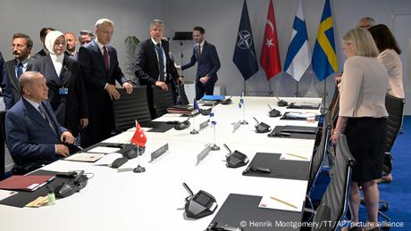 Deutsche Welle: Triumph or