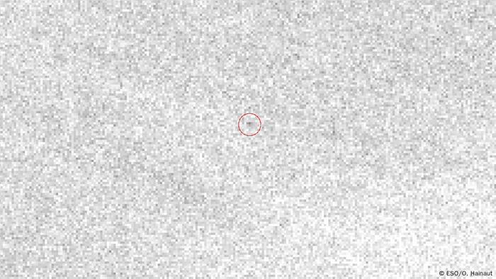 Estas imágenes fueron algunas de las más difíciles que los expertos en asteroides han tomado, ya que el tenue asteroide 2021 QM1 desapareció de la vista con un telón de fondo muy estrellado.