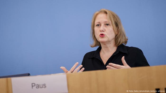 Ministrja gjermane e familjes, të moshuarve, grave dhe të rinjve, Lisa Paus, Të Gjelbrit