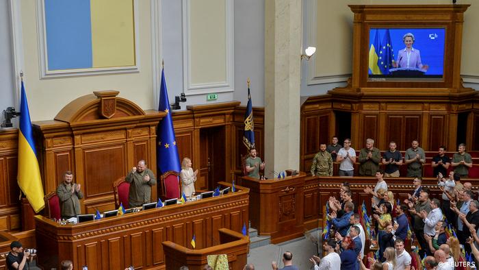 上个月，乌克兰国会的15名议员组成了一个跨党派的友台小组，旨在促进与台湾的双边交流和联系。(此图为乌克兰国会资料画面)