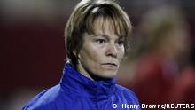 FILE PHOTO: Football - England v Netherlands - Women's International Friendly - The County Ground , Swindon Town FC - 14/3/07 Netherlands coach Vera Pauw Mandatory Credit: Action Images / Henry Browne/File Photo