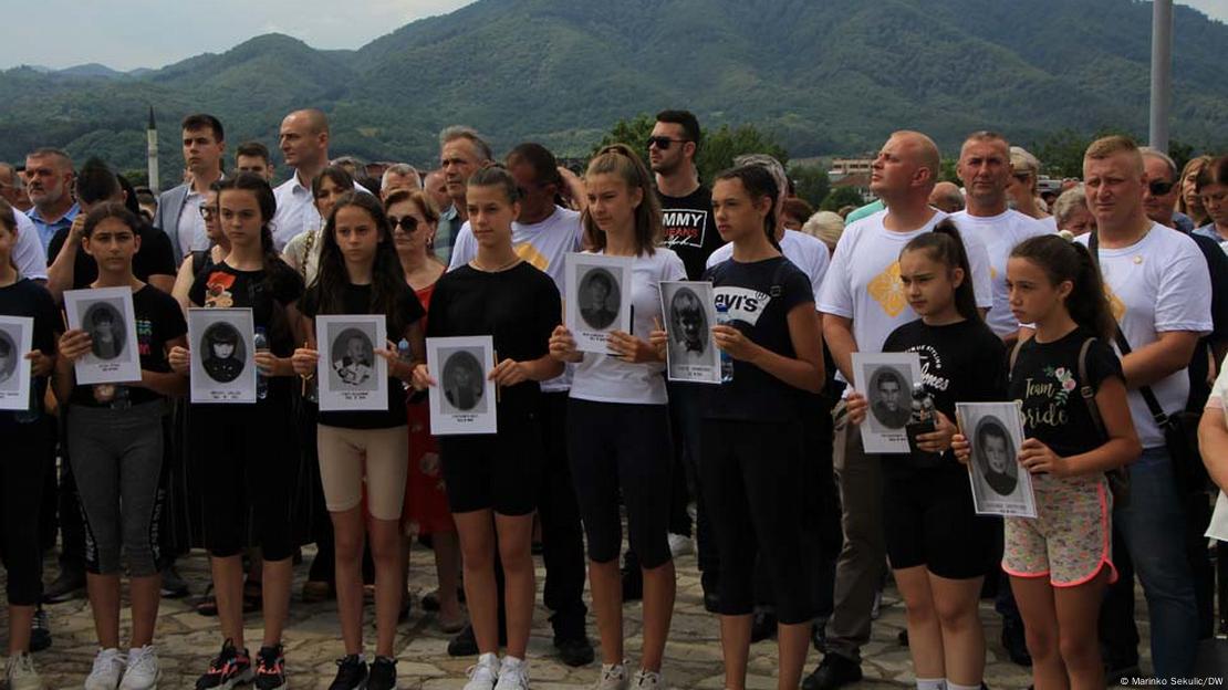 Одбележувањето на годишнината од страдањата на Србите во Братунац во 2022 година се одржа под слоганот „Триесет години злосторство без казна“