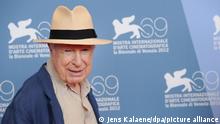 British theatre and film director Peter Brook poses during a photocall for the film The Tightrope, during the 69th Venice International Film Festival in Venice, Italy, 05 September 2012. Photo: Jens Kalaene dpa