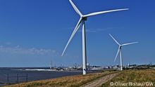Energiewende in Dänemark. Fotograf: Oliver Ristau Ort: Esbjerg/Dänemark Datum: 24.6.2022 Die Windkraft spielt in Esbjerg eine zentrale Rolle. Blick auf ein Testfeld am Hafenrand. 