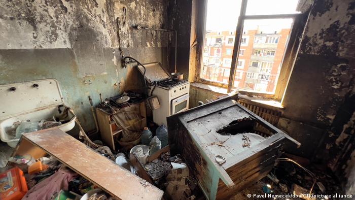 Apartamento y equipo destruidos en la ciudad de Sloviansk, Óblast de Donetsk, este de Ucrania, 3 de junio de 2022.